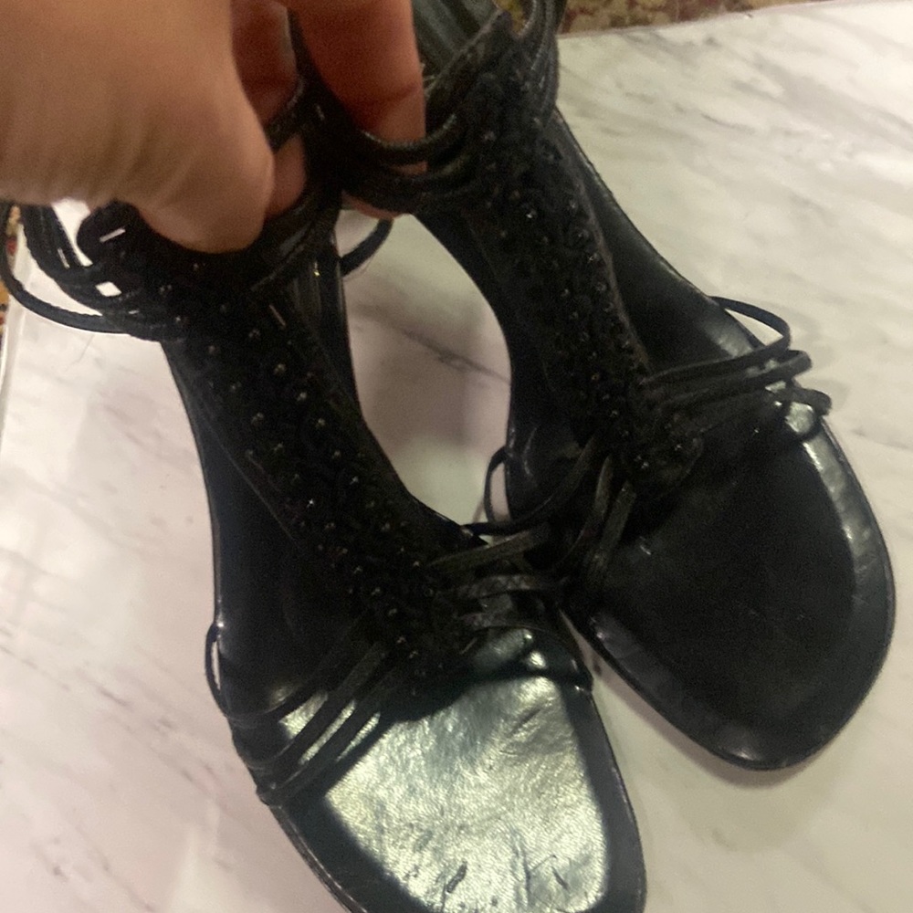 Black embroidered and beaded dress shoes